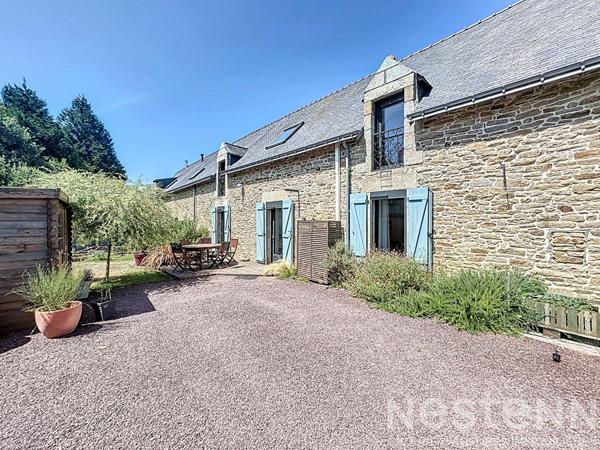 Longère rénovée clé en main, 142m², 5 chambres - Languidic.