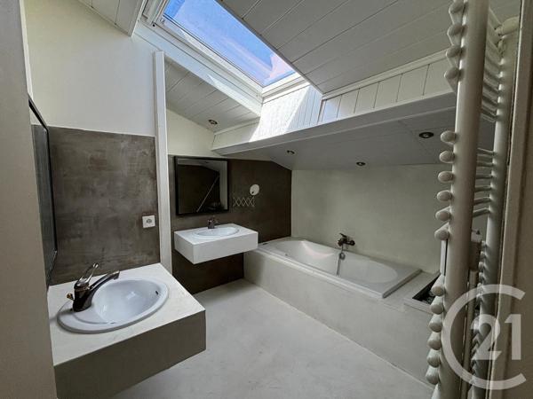Maison à vendre  5 pièces - 137 m 2   BARSAC  - 33