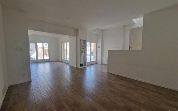 Appartement à louer    3 pièces • 73,84 m2 Santeny