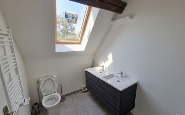 Appartement à louer    3 pièces • 73,84 m2 Santeny