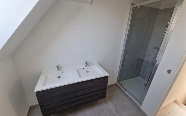 Appartement à louer    3 pièces • 73,84 m2 Santeny