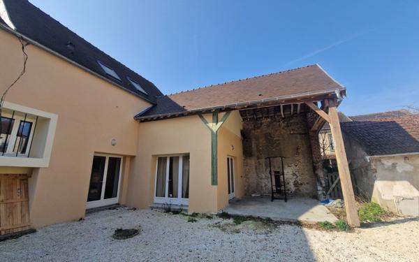 Appartement à louer    3 pièces • 73,84 m2 Santeny