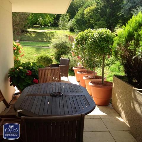 Appartement à vendre 4 pièces 95m² Saint-Cyr-sur-Loire (37540)
