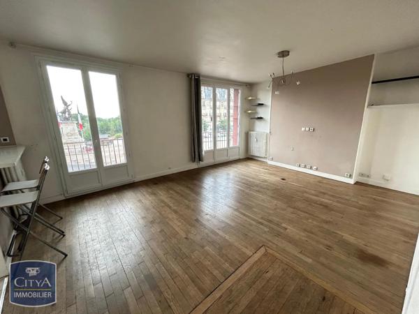 Appartement à louer 2 pièces 53.3m² Charleville-Mézières (08000)
