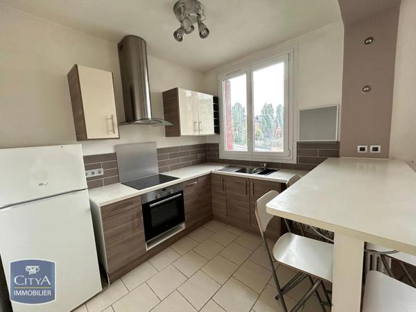 Appartement à louer 2 pièces 53.3m² Charleville-Mézières (08000)