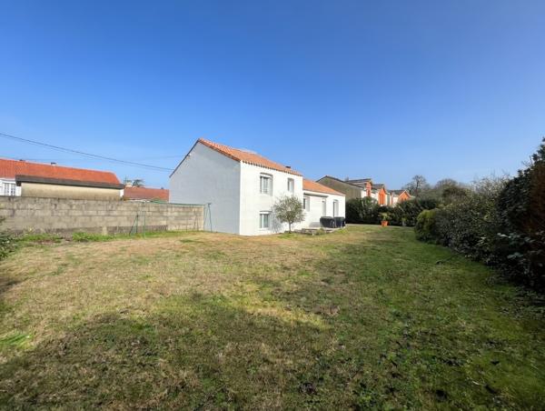 Maison à vendre à Basse Goulaine 6 pièce(s) 132 m2