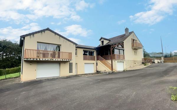 Maison à vendre    6 pièces •  Écuisses