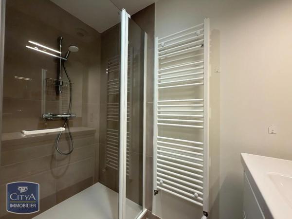 Appartement à louer 3 pièces 62.56m² Brive-la-Gaillarde (19100)