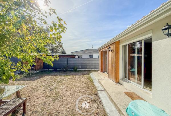 MAISON T4 - 3 CHAMBRES - DEPENDANCE - ATELIER