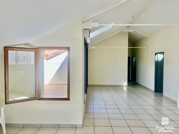 Loft Sisteron 4 pièce(s) 101 m² sur l'axe du centre-ville
