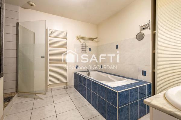 Appartement T3, 90m², centre Besançon