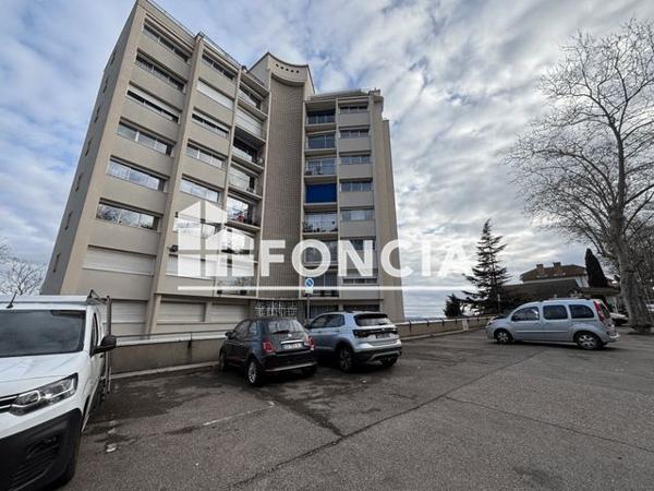 Location Appartement 2 pièces 48.2 m² - 5 AVENUE VALIOUD Sainte Foy Les Lyon 69110