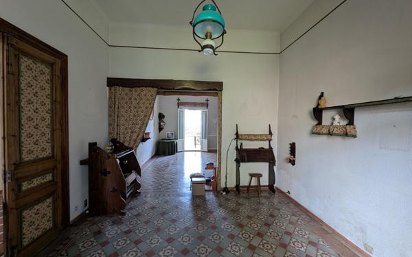 Maison à vendre    6 pièces • 185 m2 Montbazin