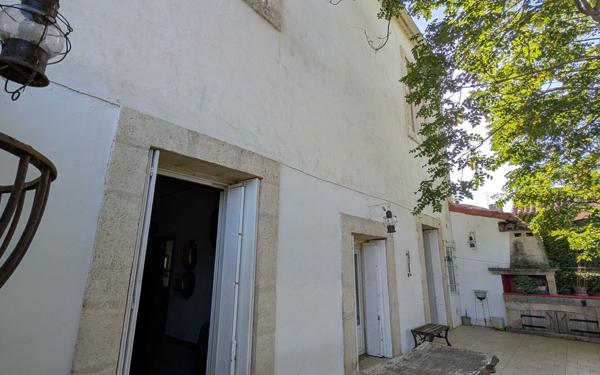 Maison à vendre    6 pièces • 185 m2 Montbazin