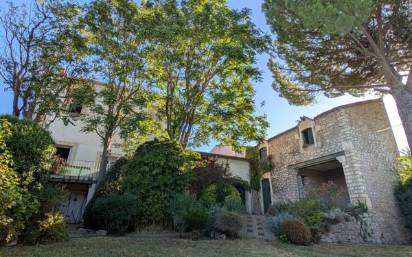 Maison à vendre    6 pièces • 185 m2 Montbazin