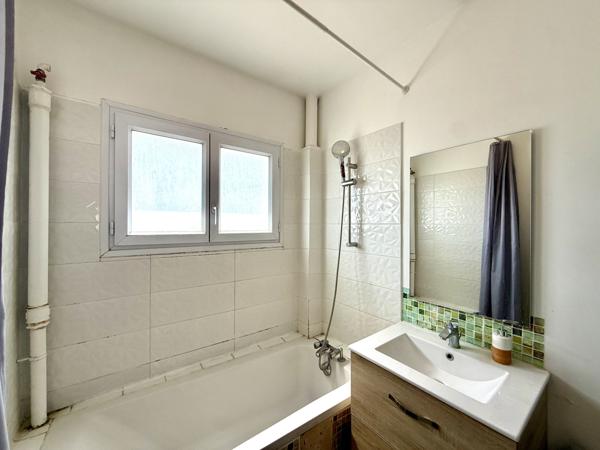 Drancy (93700) 3 Pièces avec balcon et cave proche RER, futur métro 16 et 17