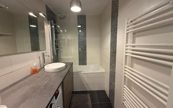 Appartement à vendre    4 pièces • 83,08 m2 Champs-sur-Marne