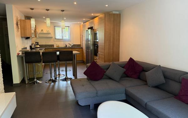 Appartement à vendre    4 pièces • 83,08 m2 Champs-sur-Marne