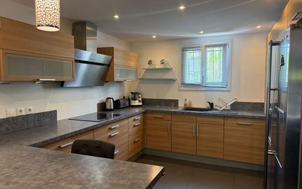 Appartement à vendre    4 pièces • 83,08 m2 Champs-sur-Marne