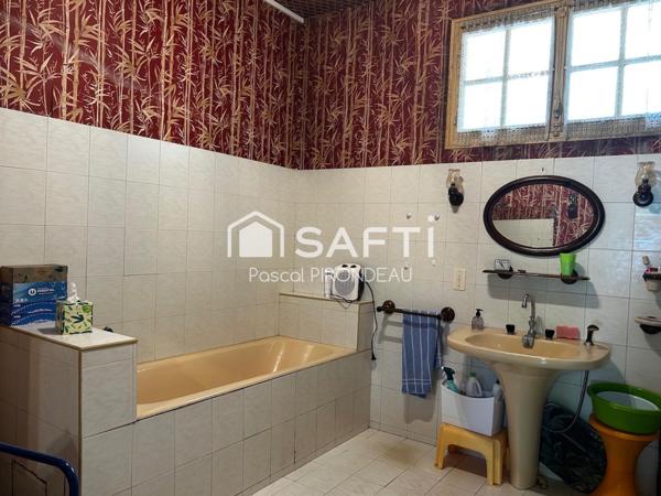 MAISON DE 161M2 - BENAIS