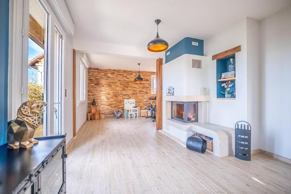 Maison à SARGE-LES-LE-MANS, 72190 - 6 pièces 154m²