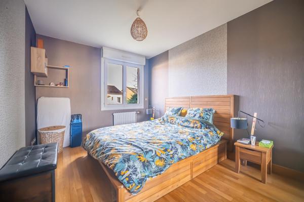 Maison à SARGE-LES-LE-MANS, 72190 - 6 pièces 154m²