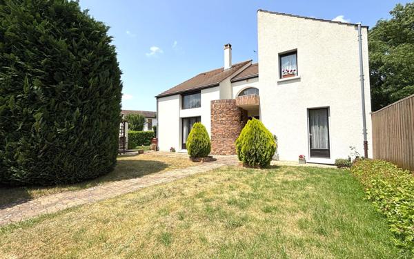 Maison à vendre    6 pièces •  Combs-la-Ville