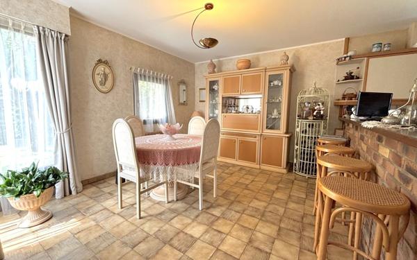 Maison à vendre    6 pièces •  Combs-la-Ville