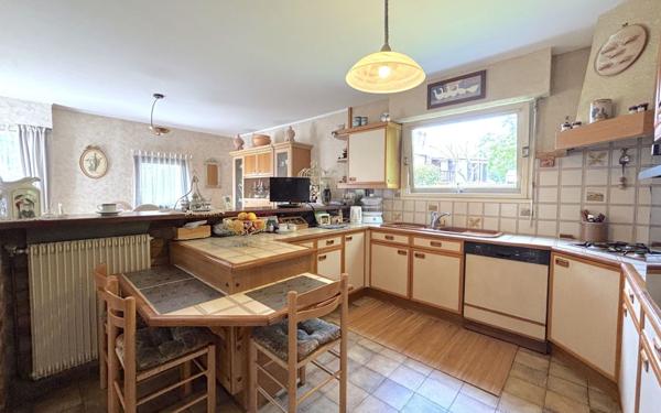 Maison à vendre    6 pièces •  Combs-la-Ville