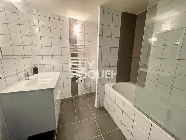 Appartement T3 meublé avec balcon en centre-ville