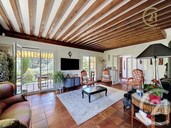 Maison à vendre  5 pièces - 213 m 2   VOURLES  - 69