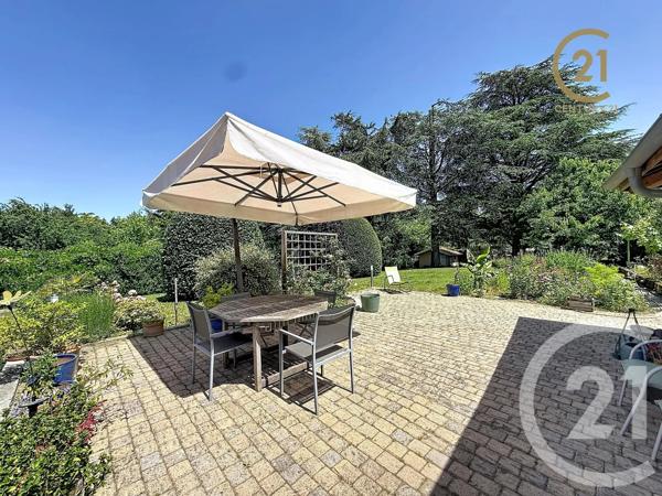 Maison à vendre  5 pièces - 213 m 2   VOURLES  - 69