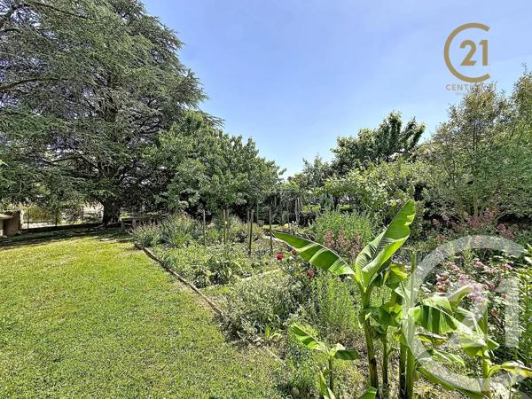 Maison à vendre  5 pièces - 213 m 2   VOURLES  - 69