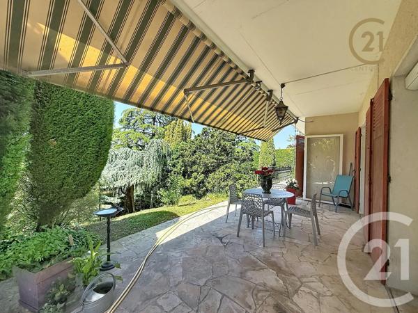 Maison à vendre  5 pièces - 213 m 2   VOURLES  - 69