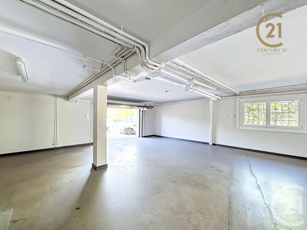 Maison à vendre  5 pièces - 213 m 2   VOURLES  - 69