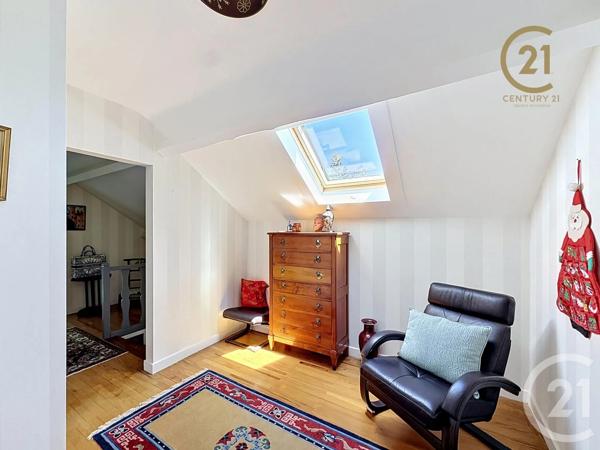 Maison à vendre  5 pièces - 213 m 2   VOURLES  - 69