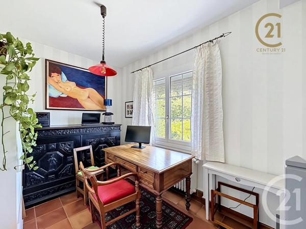 Maison à vendre  5 pièces - 213 m 2   VOURLES  - 69