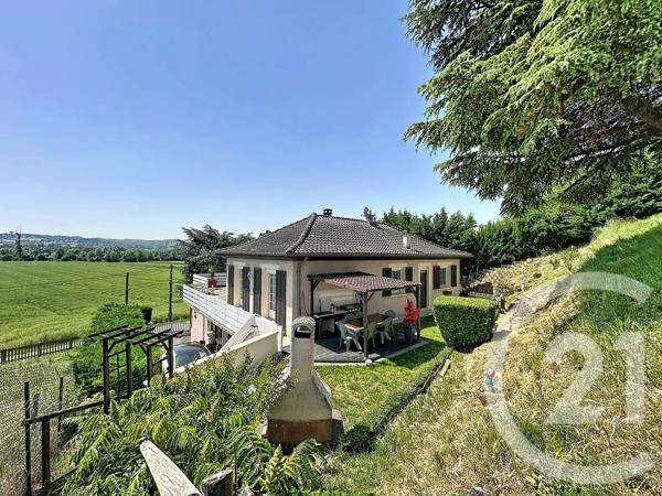 Maison à vendre  5 pièces - 213 m 2   VOURLES  - 69