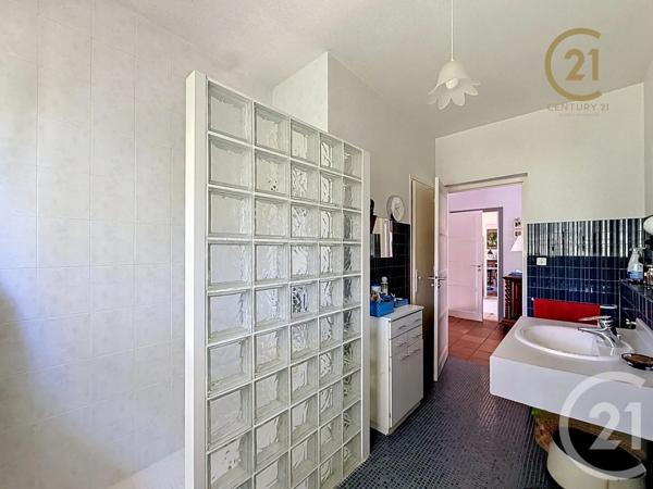 Maison à vendre  5 pièces - 213 m 2   VOURLES  - 69