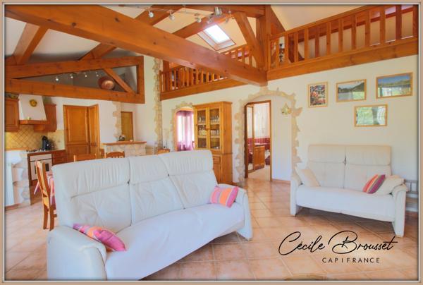 SAINT-LAURENT-DE-CERDANS 66260 – MAISON DE QUALITÉ 80 m2 AVEC GRAND GARAGE ET TERRASSE.