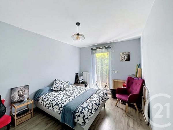 Appartement à vendre  3 pièces - 67 m 2   VENISSIEUX  - 69