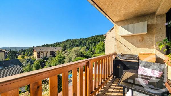 Appartement T2 à vendre  2 pièces - 27,60 m 2   LAYE  - 05