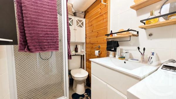 Appartement T2 à vendre  2 pièces - 27,60 m 2   LAYE  - 05
