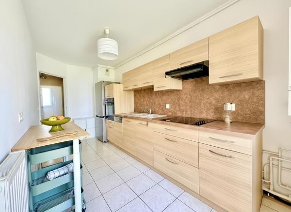 Appartement
         2 pièces
        - 57 m² 139 000 € *