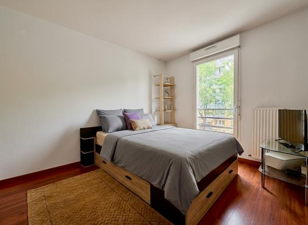 Appartement
         2 pièces
        - 57 m² 139 000 € *