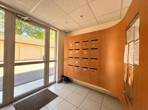 Appartement
         2 pièces
        - 57 m² 139 000 € *