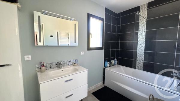 Maison à vendre  5 pièces - 132,76 m 2   GAP  - 05