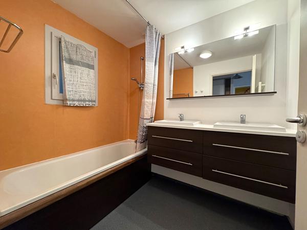 Rochefort : Appartement T3 de 73 m² vue sur le port, terrasse et garage