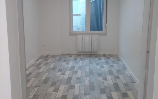 Immeuble à vendre    2 pièces •  Avesnes-sur-Helpe