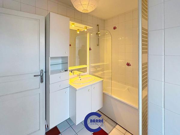 CAEN Rue Caponière : appartement ancien 3 pièces terrasse + parking , Caen